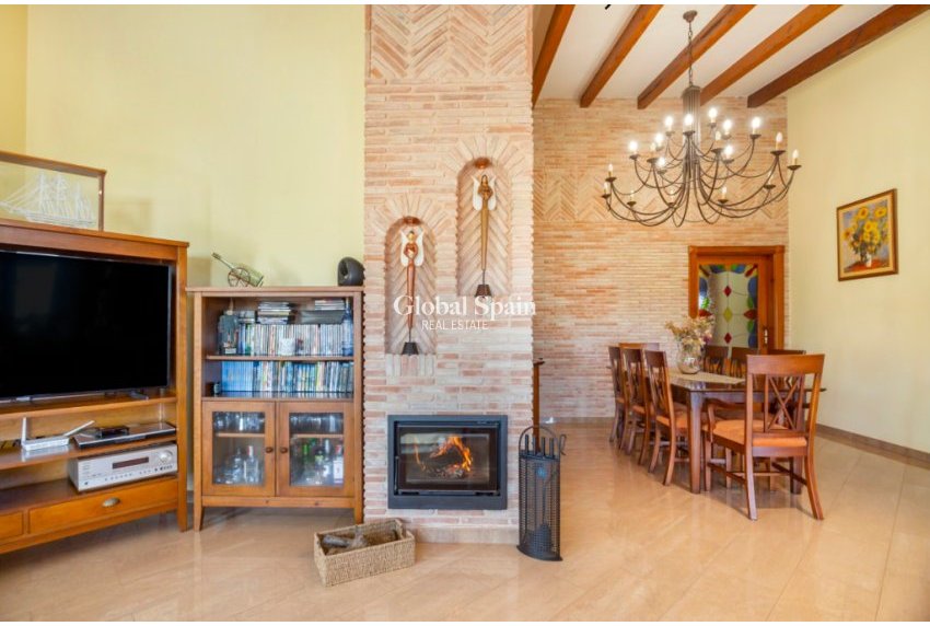 Resale - Villa -
TORREVIEJA - LOS BALCONES - LOS ALTOS