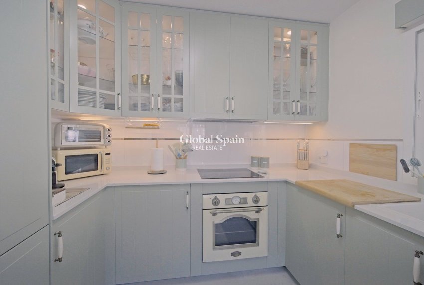 Resale - VILLA -
TORREVIEJA - LOS BALCONES - LOS ALTOS