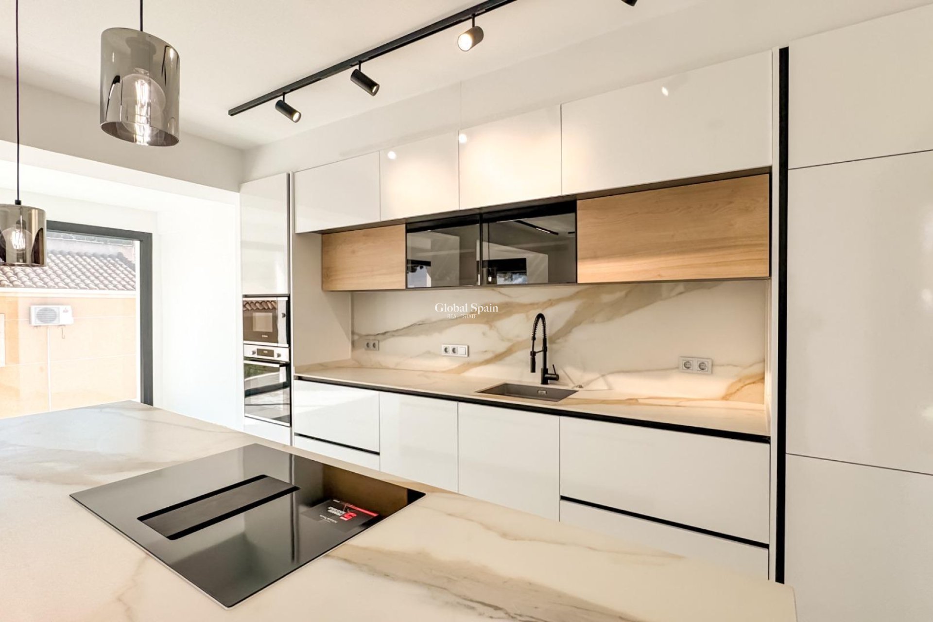 Resale - VILLA -
TORREVIEJA - LOS BALCONES - LOS ALTOS