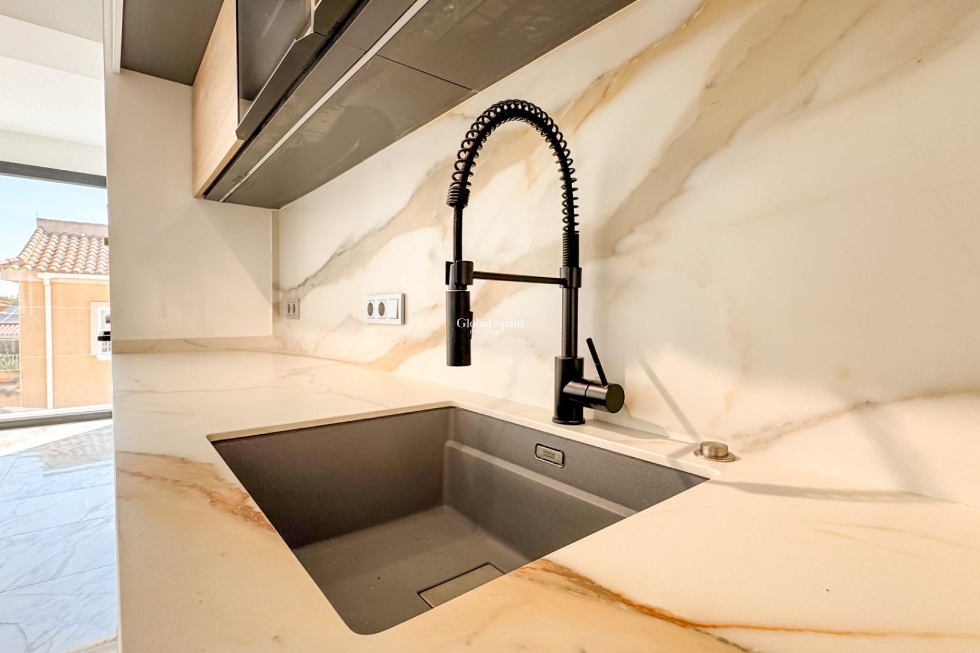 Resale - VILLA -
TORREVIEJA - LOS BALCONES - LOS ALTOS