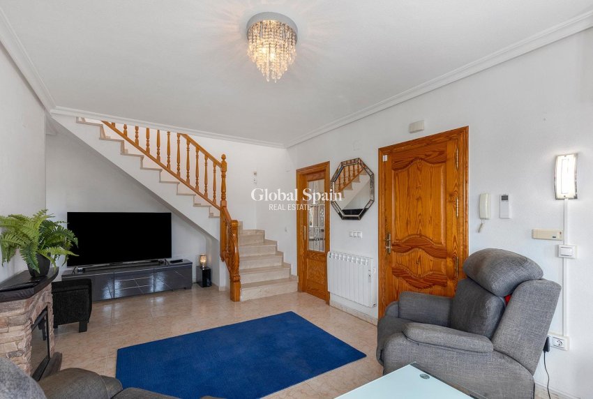 Resale - VILLA -
TORREVIEJA - LOS BALCONES - LOS ALTOS