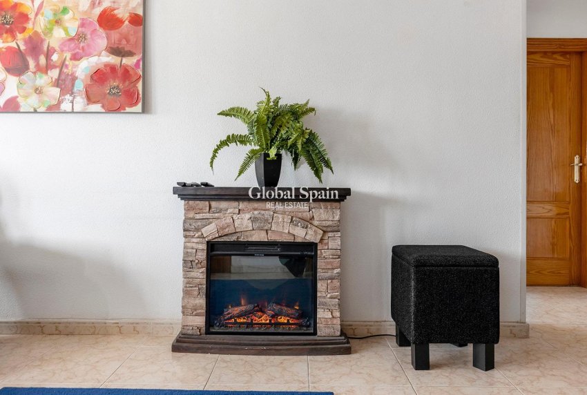 Resale - VILLA -
TORREVIEJA - LOS BALCONES - LOS ALTOS