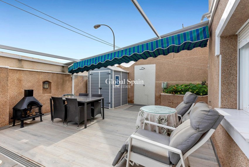 Resale - VILLA -
TORREVIEJA - LOS BALCONES - LOS ALTOS