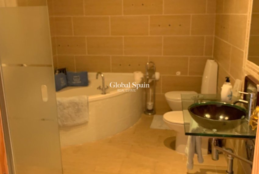 Resale - VILLA -
TORREVIEJA - LOS BALCONES - LOS ALTOS