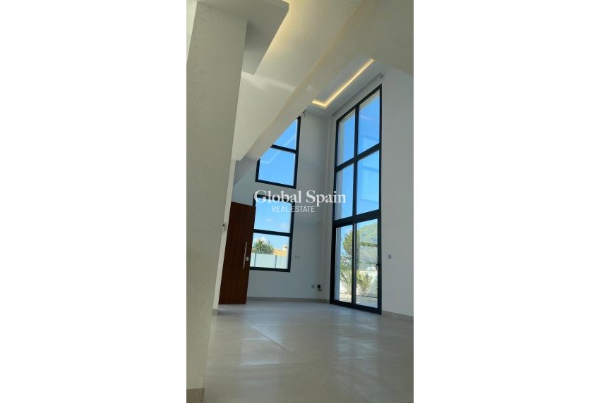 Resale - VILLA -
TORREVIEJA - LOS BALCONES - LOS ALTOS