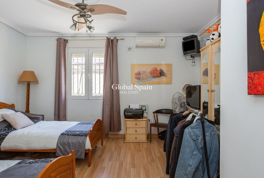 Resale - VILLA -
TORREVIEJA - LOS BALCONES - LOS ALTOS