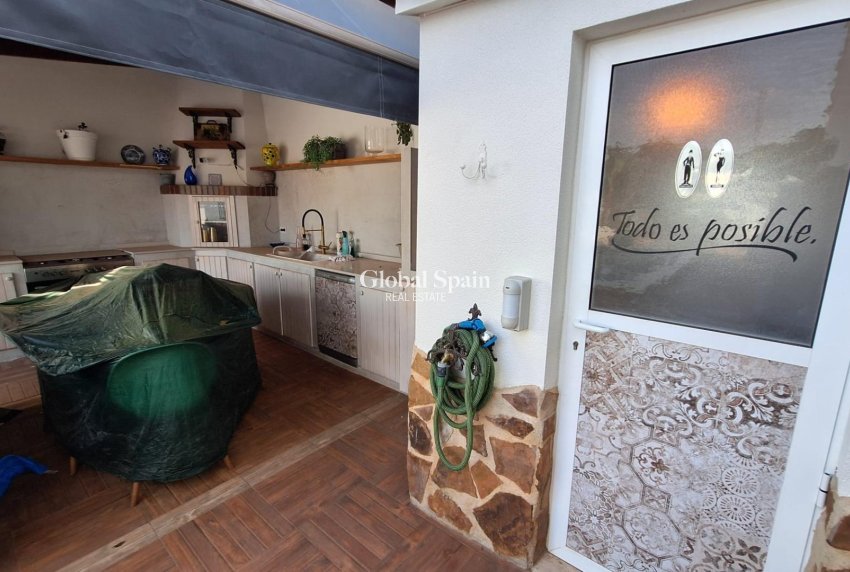 Resale - VILLA -
TORREVIEJA - LOS BALCONES - LOS ALTOS