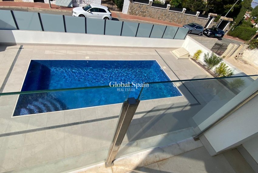 Resale - VILLA -
TORREVIEJA - LOS BALCONES - LOS ALTOS