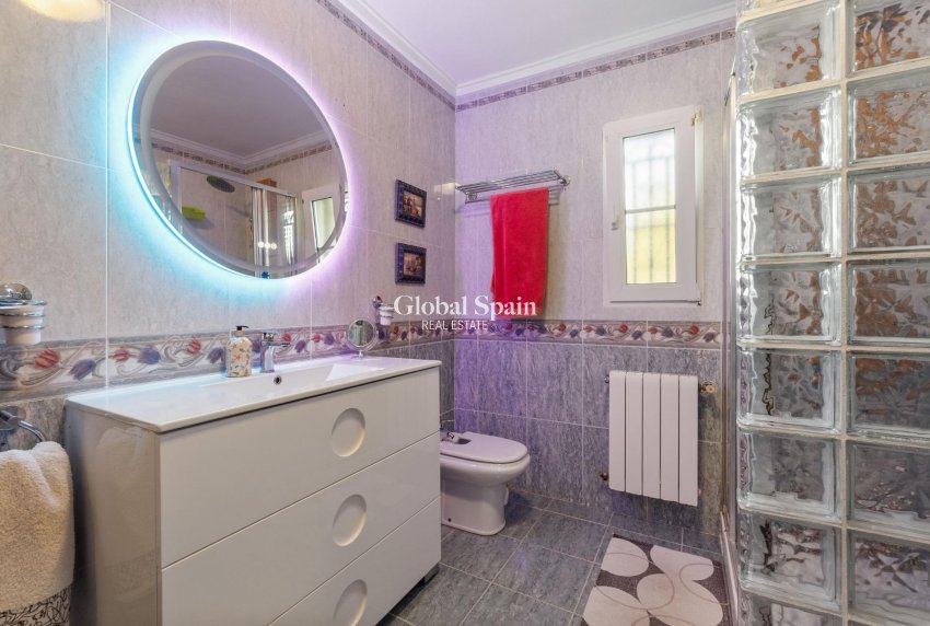 Resale - VILLA -
TORREVIEJA - LOS BALCONES - LOS ALTOS