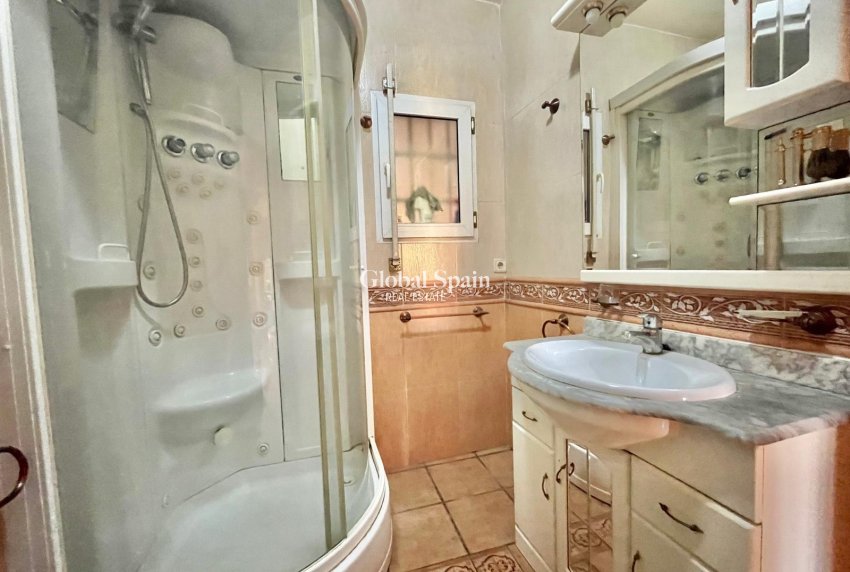 Resale - VILLA -
TORREVIEJA - LOS BALCONES - LOS ALTOS