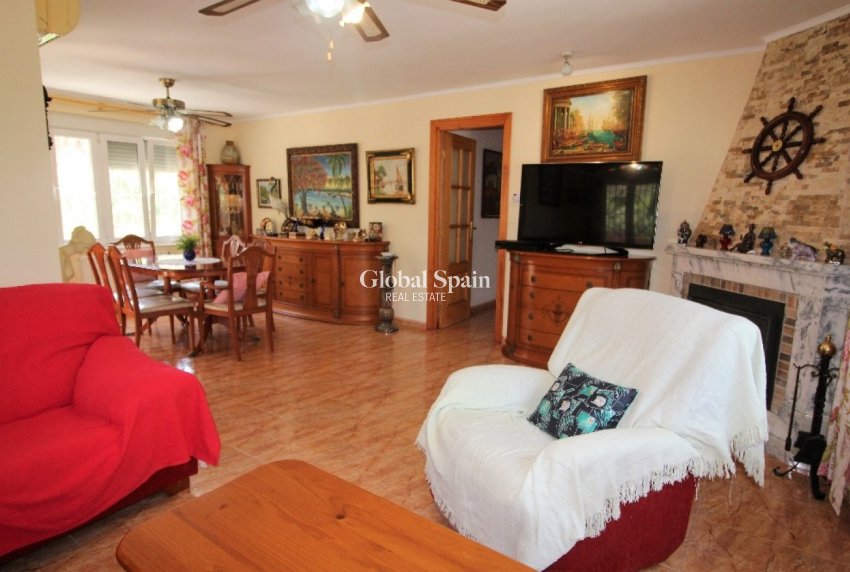 Resale - VILLA -
TORREVIEJA - LOS BALCONES - LOS ALTOS