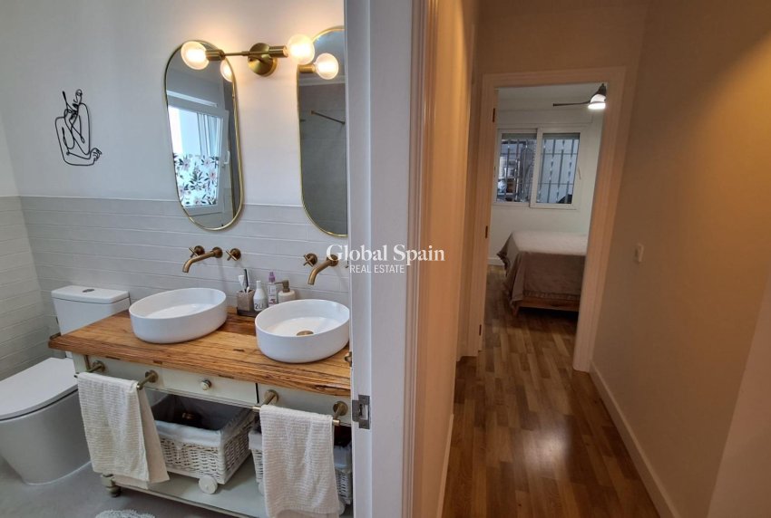 Resale - VILLA -
TORREVIEJA - LOS BALCONES - LOS ALTOS