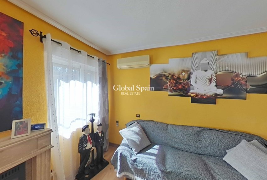 Resale - VILLA -
TORREVIEJA - LOS BALCONES - LOS ALTOS