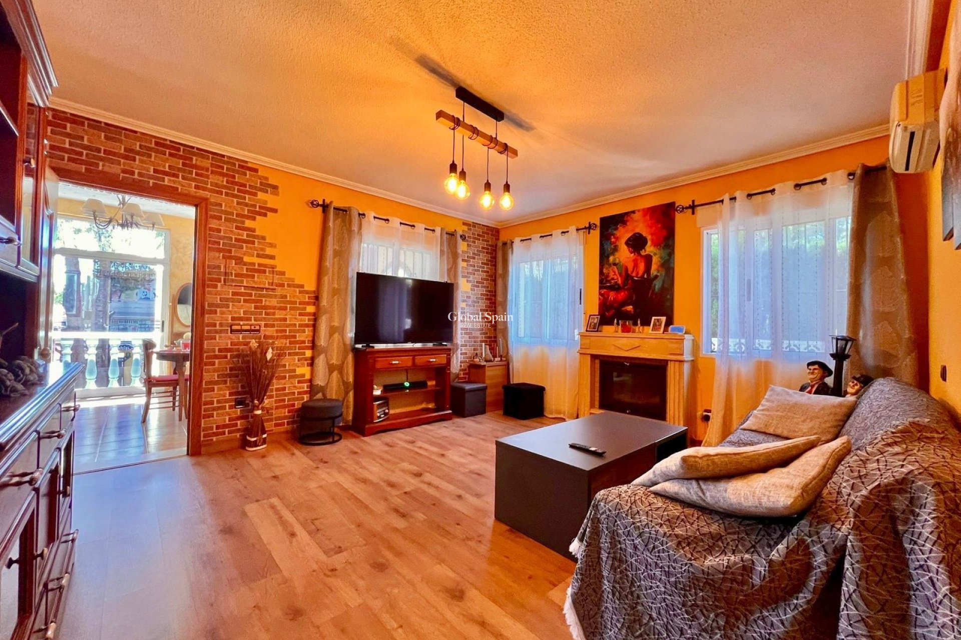 Resale - VILLA -
TORREVIEJA - LOS BALCONES - LOS ALTOS