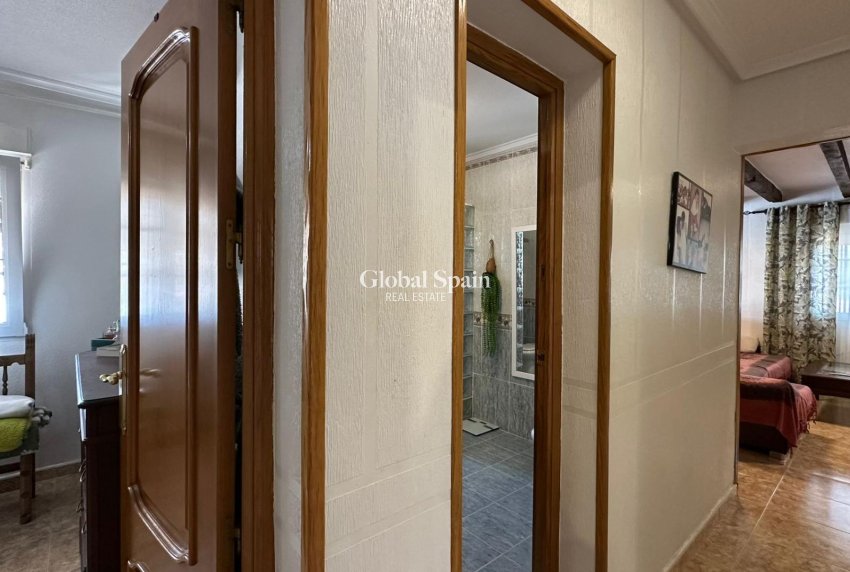 Resale - VILLA -
TORREVIEJA - LOS BALCONES - LOS ALTOS
