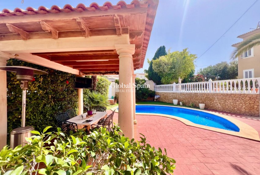 Resale - VILLA -
TORREVIEJA - LOS BALCONES - LOS ALTOS