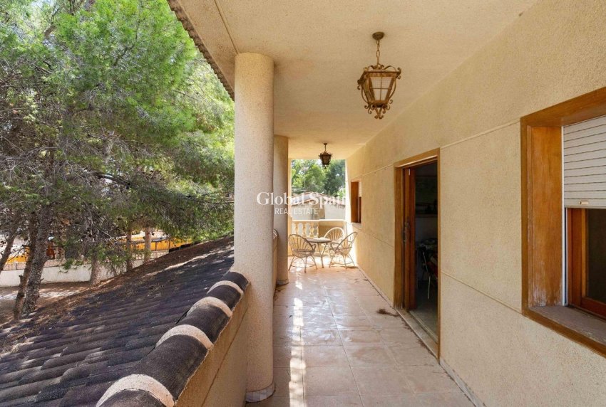 Resale - VILLA -
TORREVIEJA - LOS BALCONES - LOS ALTOS