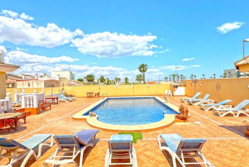 Resale - VILLA -
TORREVIEJA - LOS BALCONES - LOS ALTOS