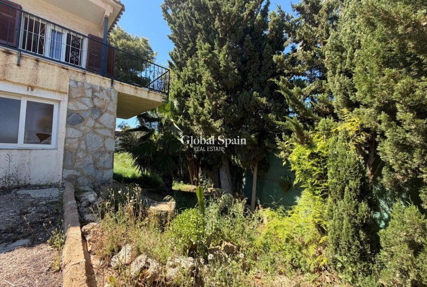 Resale - VILLA -
TORREVIEJA - LOS BALCONES - LOS ALTOS