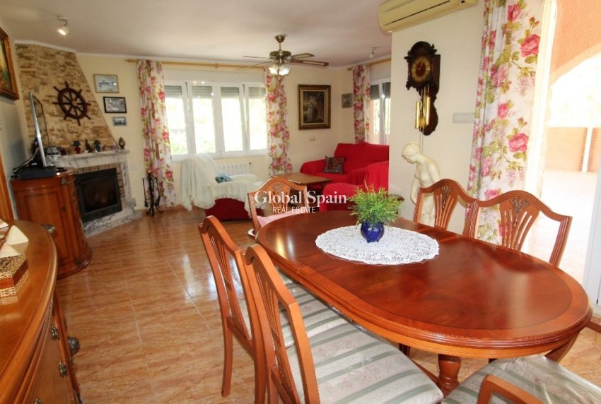 Resale - VILLA -
TORREVIEJA - LOS BALCONES - LOS ALTOS