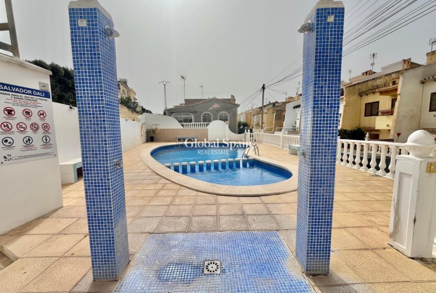 Resale - VILLA -
TORREVIEJA - LOS BALCONES - LOS ALTOS
