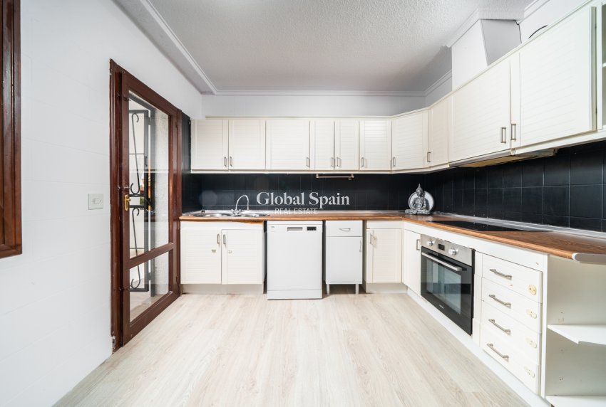Resale - VILLA -
TORREVIEJA - LOS BALCONES - LOS ALTOS