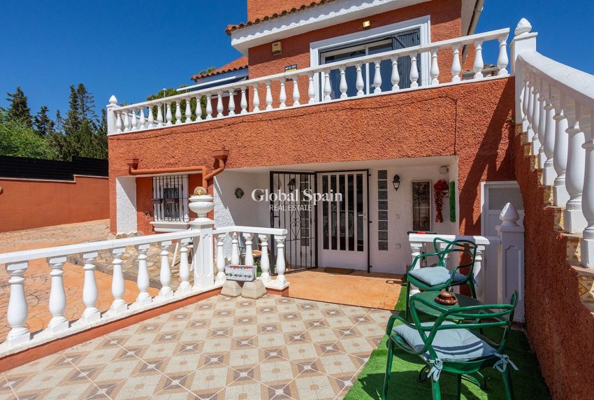 Resale - VILLA -
TORREVIEJA - LOS BALCONES - LOS ALTOS