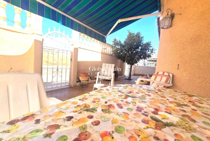 Resale - VILLA -
TORREVIEJA - LOS BALCONES - LOS ALTOS