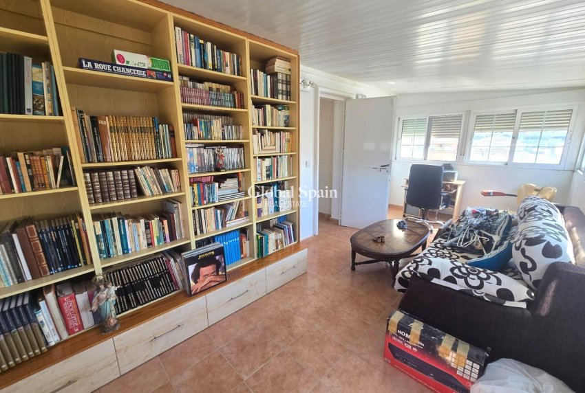 Resale - VILLA -
TORREVIEJA - LOS BALCONES - LOS ALTOS