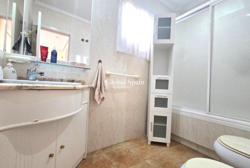 Resale - VILLA -
TORREVIEJA - LOS BALCONES - LOS ALTOS