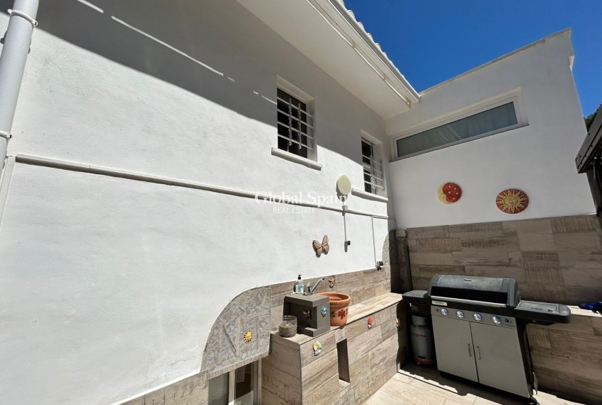 Resale - VILLA -
TORREVIEJA - LOS BALCONES - LOS ALTOS