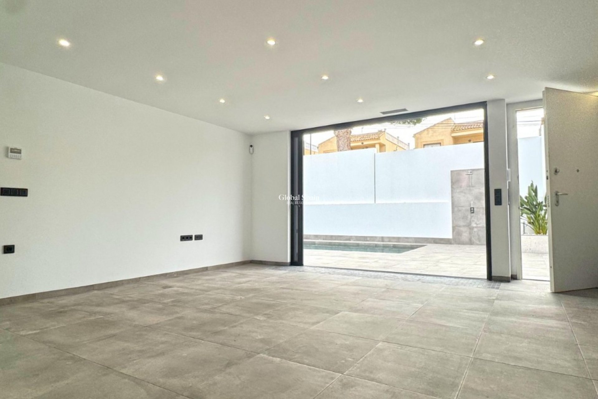 Resale - Villa -
TORREVIEJA - LOS BALCONES - LOS ALTOS