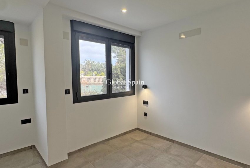 Resale - Villa -
TORREVIEJA - LOS BALCONES - LOS ALTOS