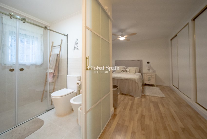 Resale - Villa -
TORREVIEJA - LOS BALCONES - LOS ALTOS