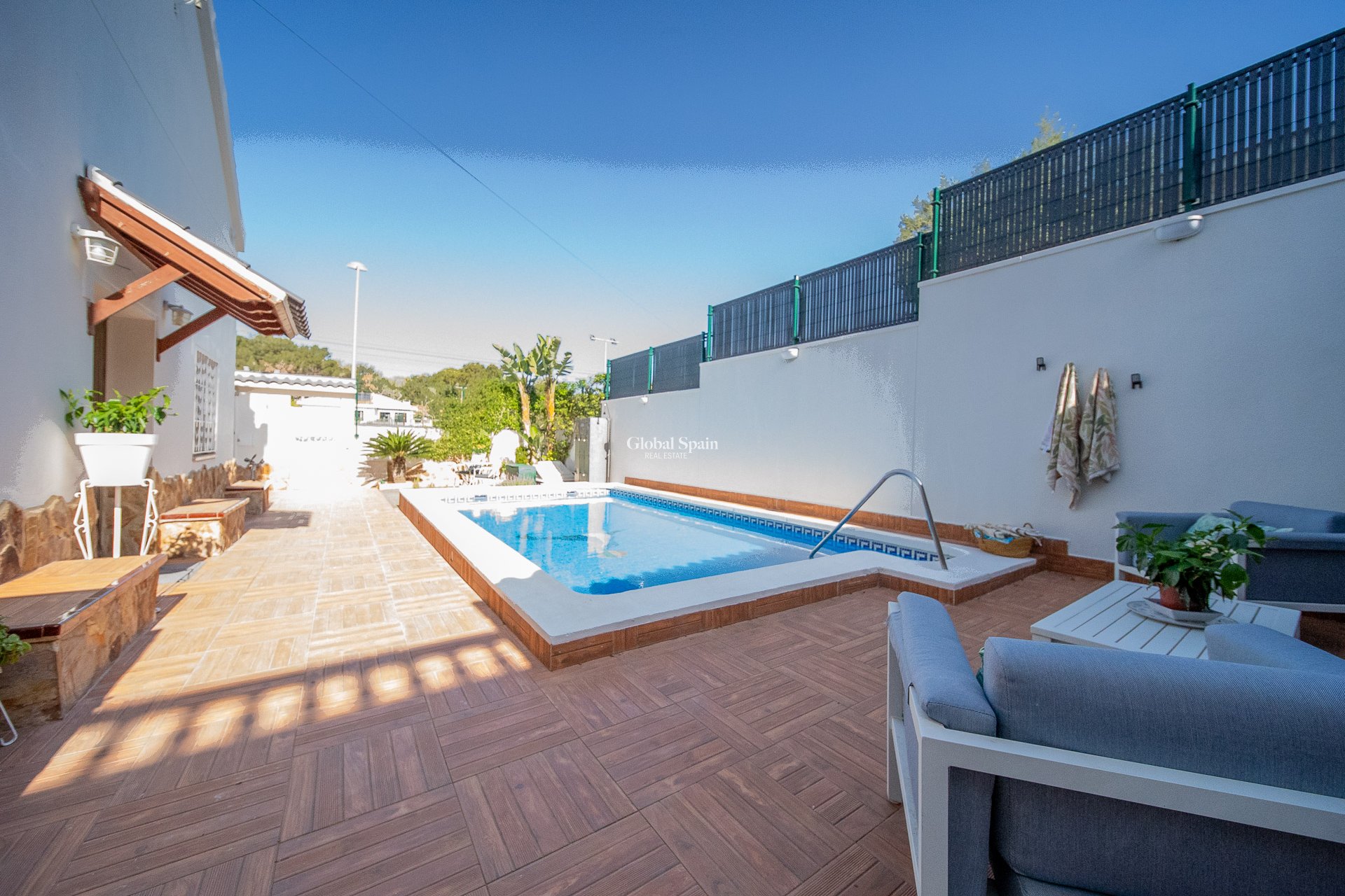 Resale - Villa -
TORREVIEJA - LOS BALCONES - LOS ALTOS