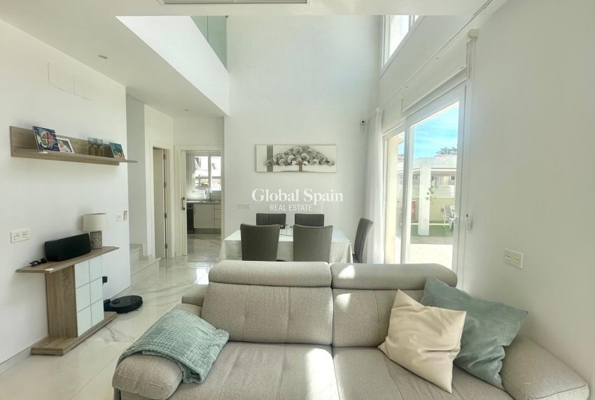 Resale - VILLA -
TORREVIEJA - Miramar - Torre Del Moro