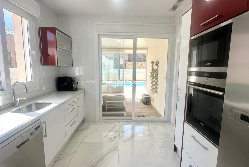 Resale - VILLA -
TORREVIEJA - Miramar - Torre Del Moro