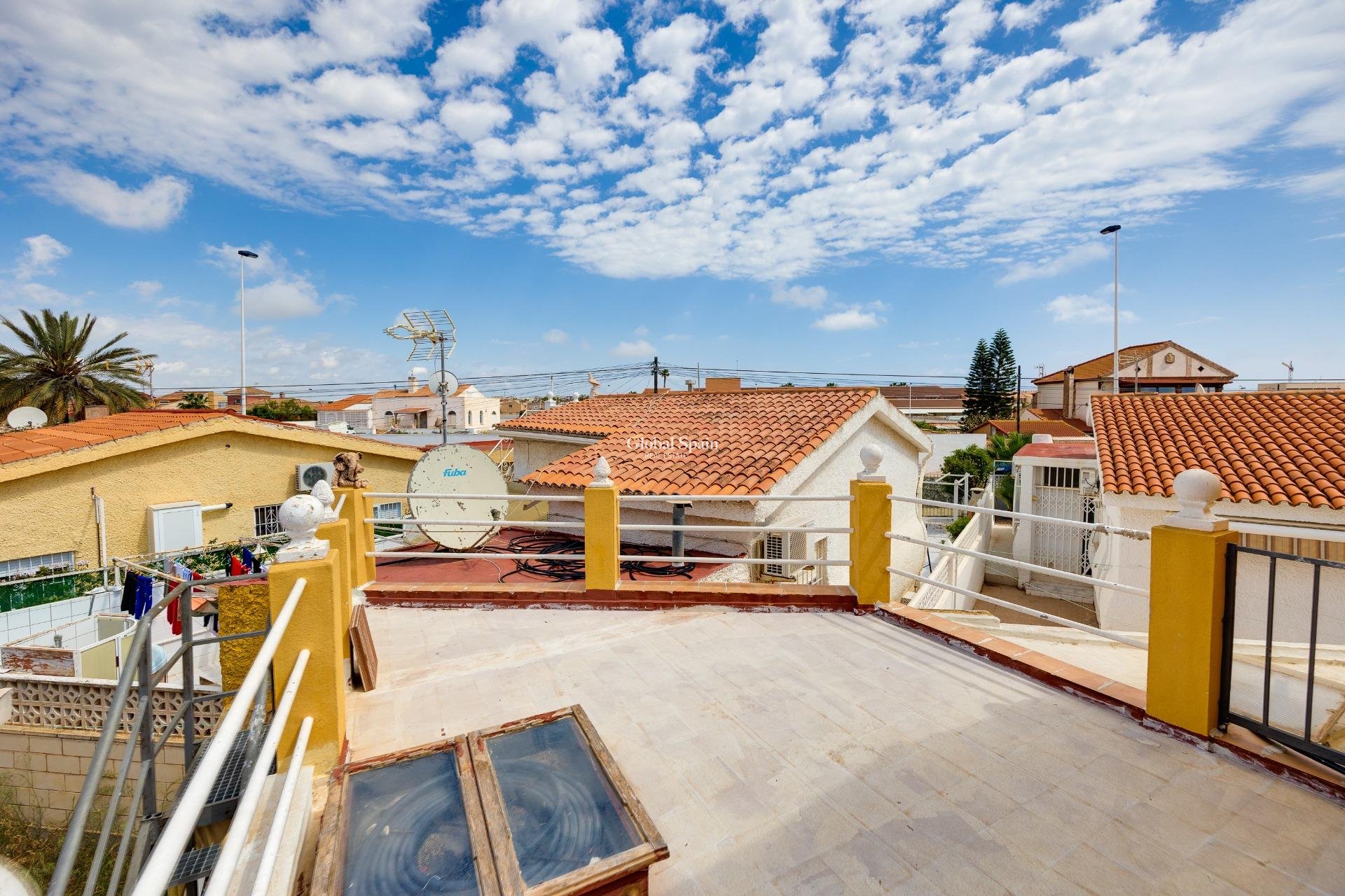 Resale - VILLA -
TORREVIEJA - Playa de los Locos