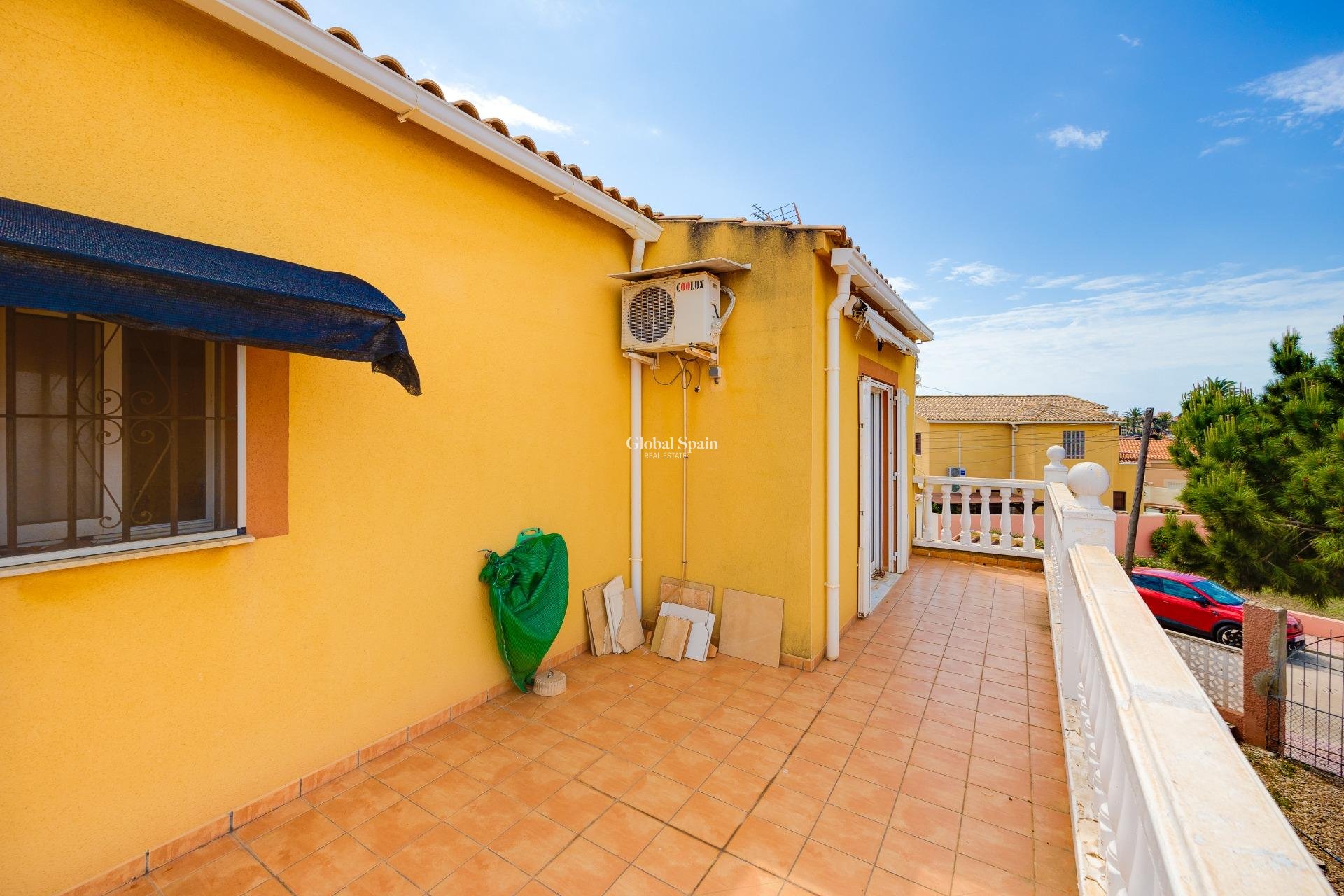 Resale - VILLA -
TORREVIEJA - Playa de los Locos