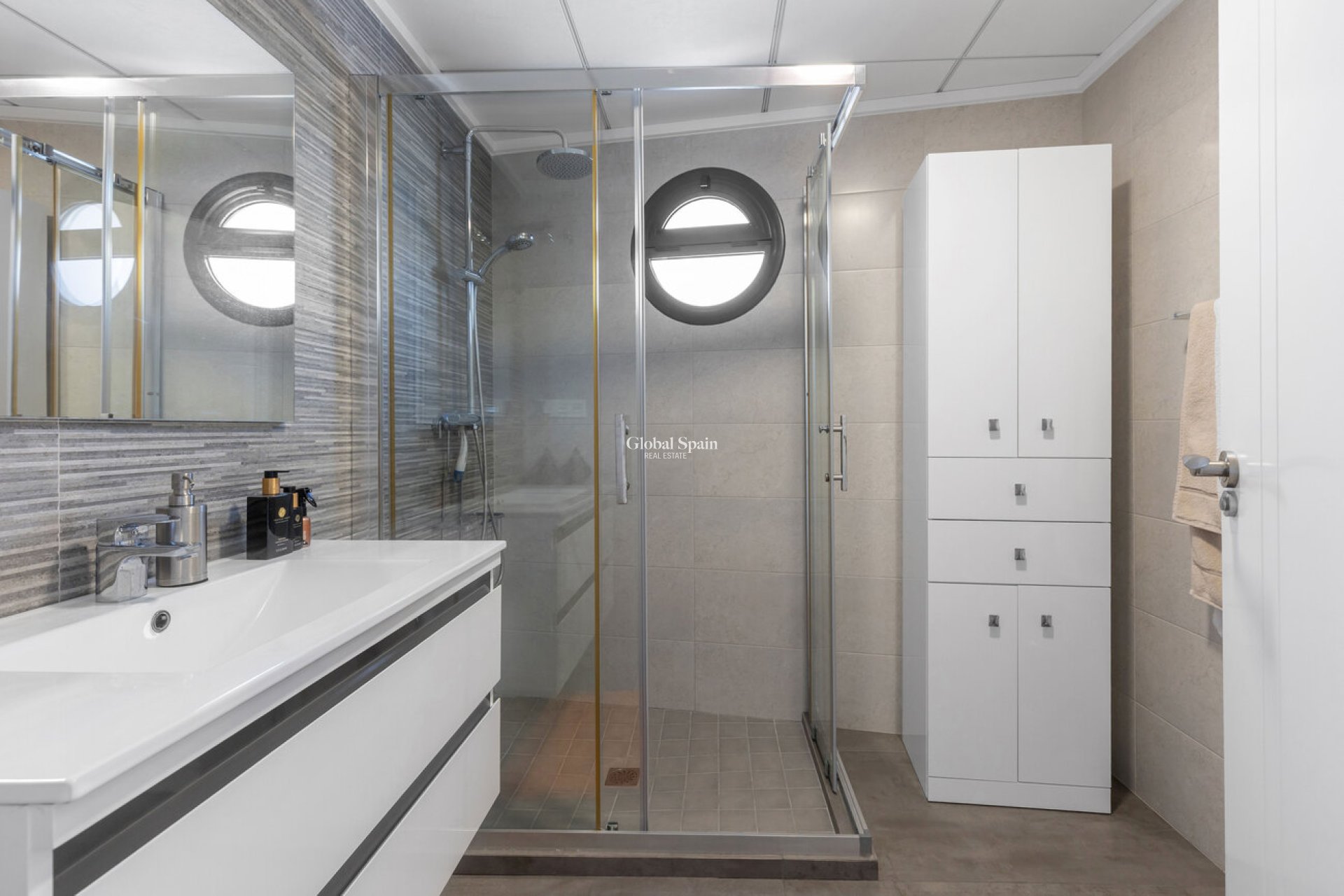 Resale - VILLA -
TORREVIEJA - Rosaleda