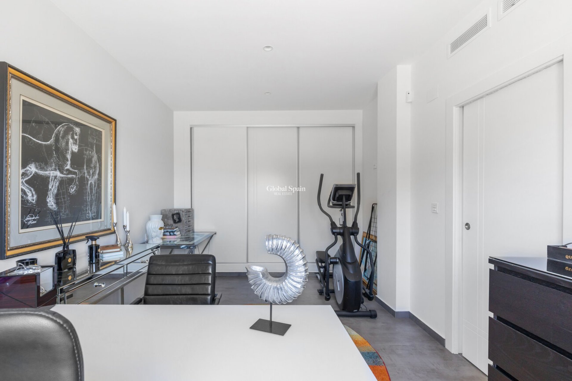 Resale - VILLA -
TORREVIEJA - Rosaleda