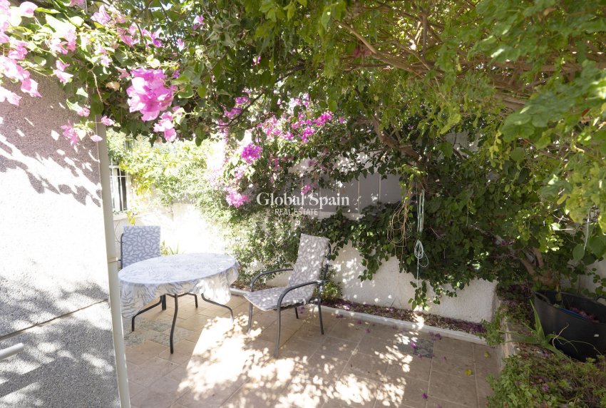 Resale - Villa -
TORREVIEJA - San Luis