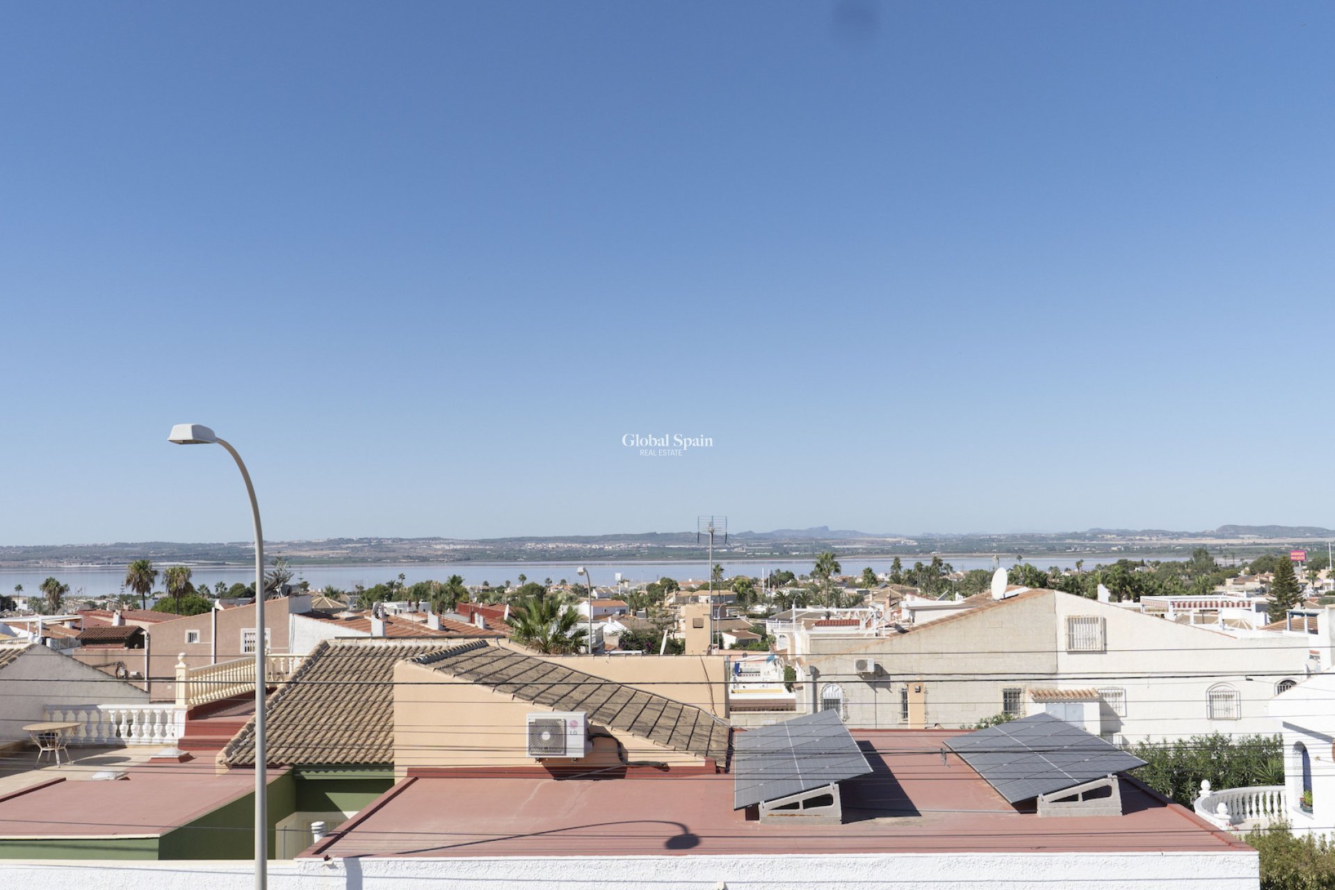 Resale - Villa -
TORREVIEJA - San Luis