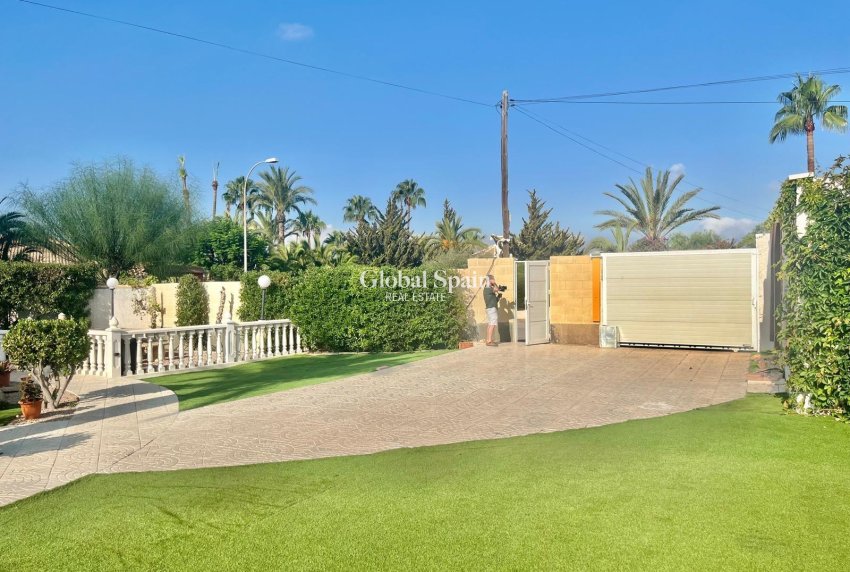 Resale - VILLA -
TORREVIEJA - San Luis