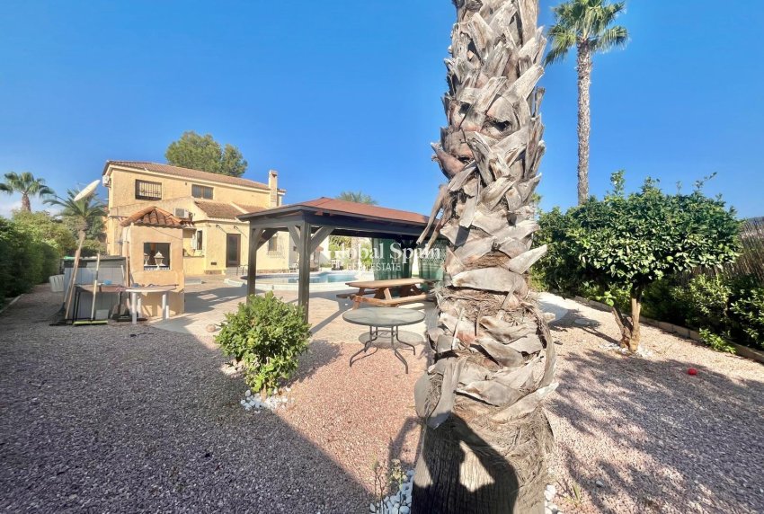 Resale - VILLA -
TORREVIEJA - San Luis