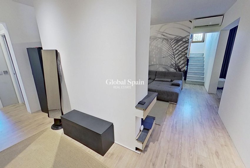 Resale - VILLA -
TORREVIEJA - San Luis