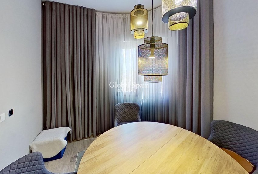 Resale - VILLA -
TORREVIEJA - San Luis