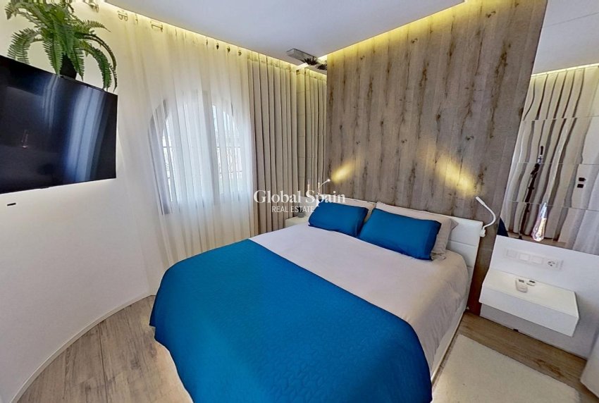 Resale - VILLA -
TORREVIEJA - San Luis