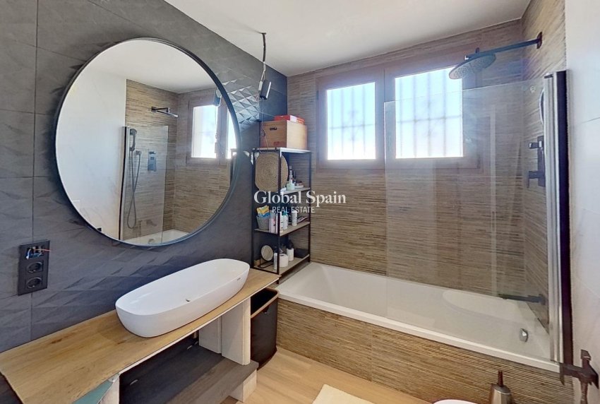 Resale - VILLA -
TORREVIEJA - San Luis