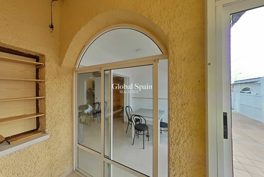 Resale - VILLA -
TORREVIEJA - San Luis